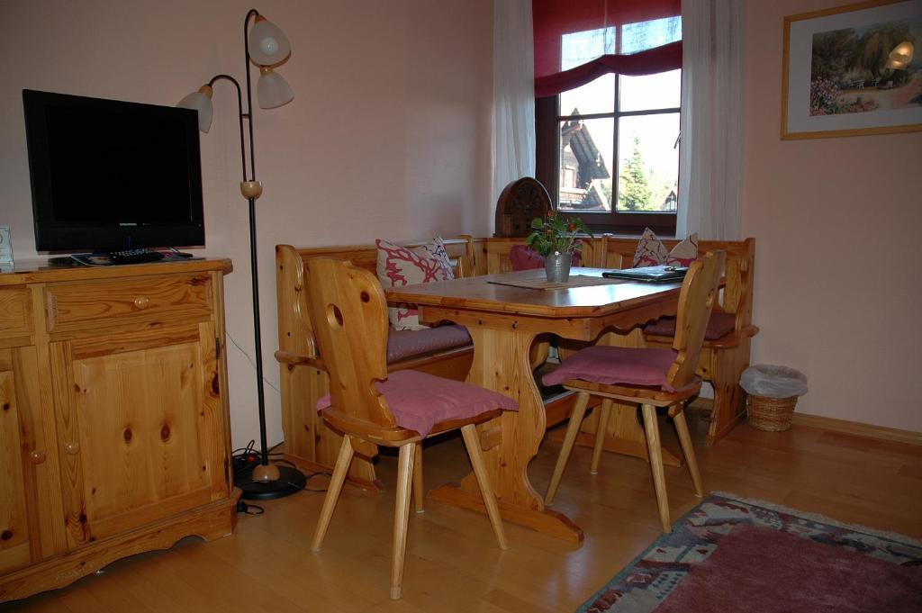 Hotel Sarbacher Gernsbach Zimmer foto